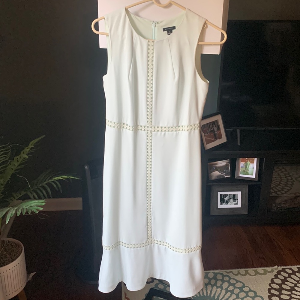 Ann Taylor sea foam green sleeveless dress